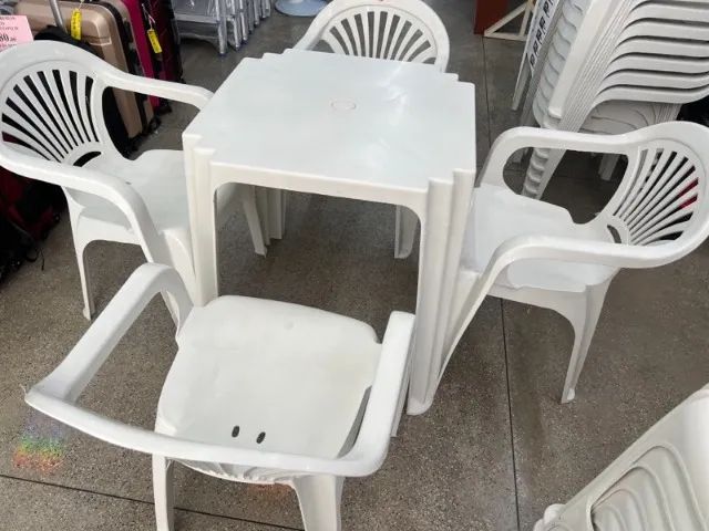 Jogo de mesa cadeira com braço branca nova pra bar partir de 181 R$ cada