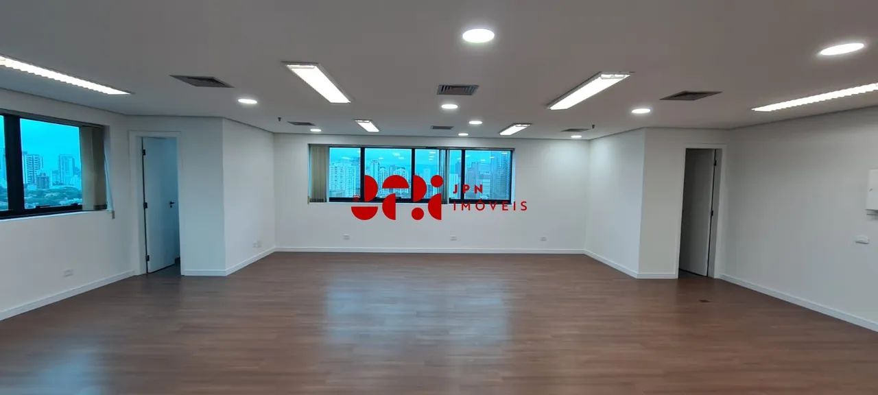 Sala comercial no Brooklin - 100m², copa, 03 banheiros, 02 vagas - Foto 2