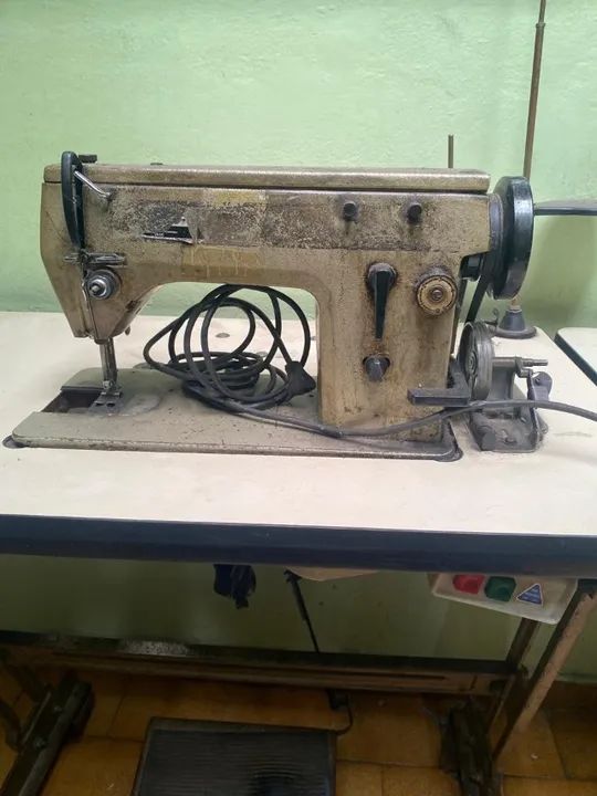 Maquina de Costura Singer 021d201a - Foto 5