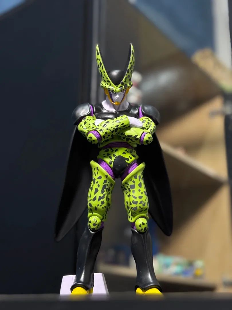 Figure action perfect Cell 30 centímetros 
