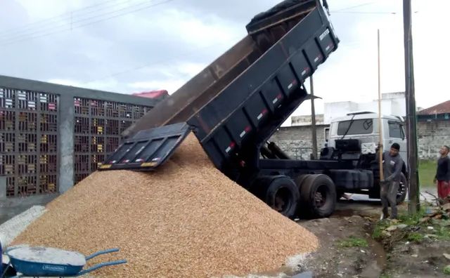 Seixo Comum, ou Relavado! Areia Fina, Média, e Grossa, Aterro Arenoso, Brita, Pedra