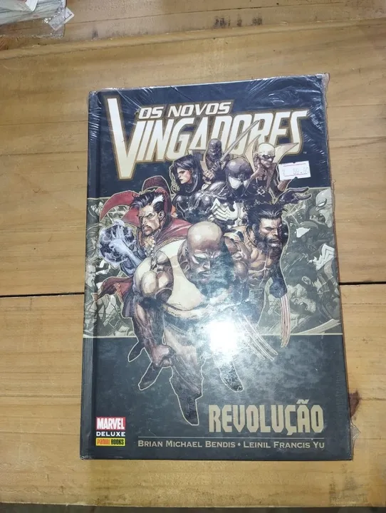 Os Novos Vingadores Revolução - Novo, lacrado