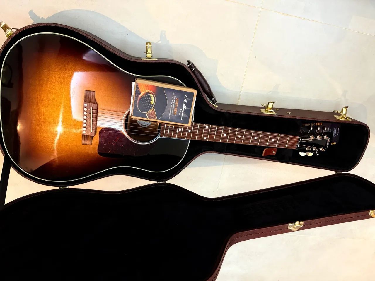 Gibson J 45 Stantard  - Foto 4