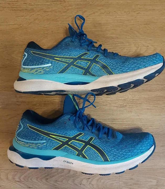 Tênis Asics Gel-Nimbus 24 - R$190