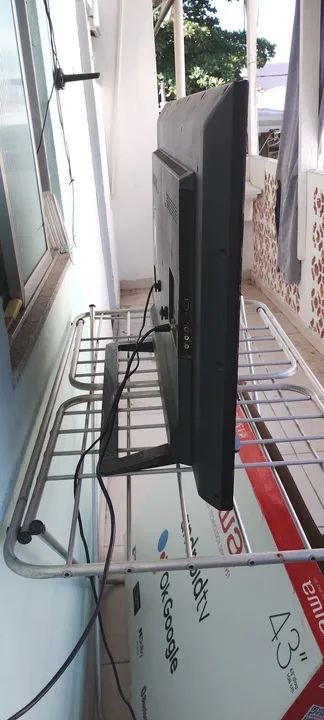 TV Phillips LCD 43" - Foto 4