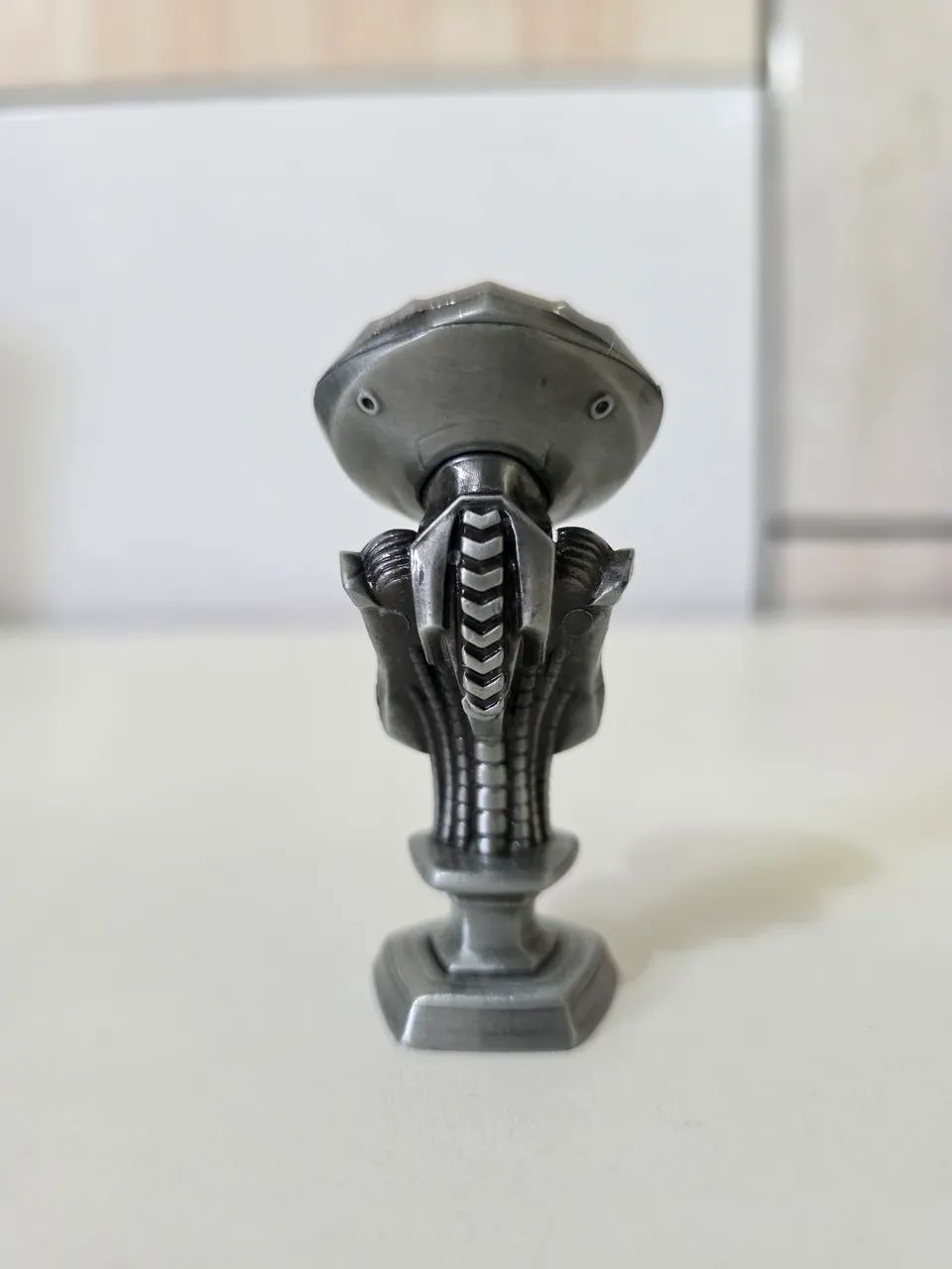 Busto Arraia Negra (Black Manta) - Omelete Box / DC / Metal - Foto 5