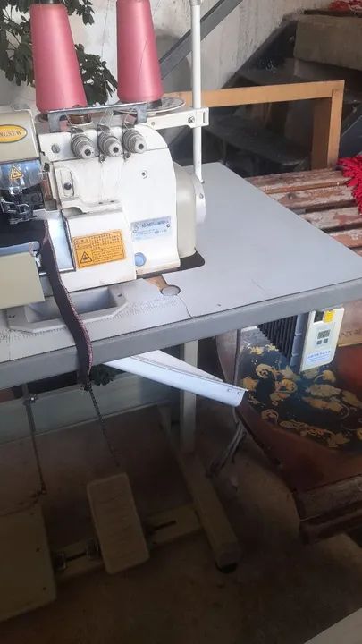 Vende-se máquina overlock - Foto 4