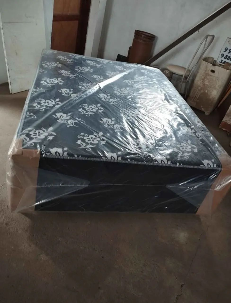 Nova de fábrica Cama Box Casal - espuma D33 