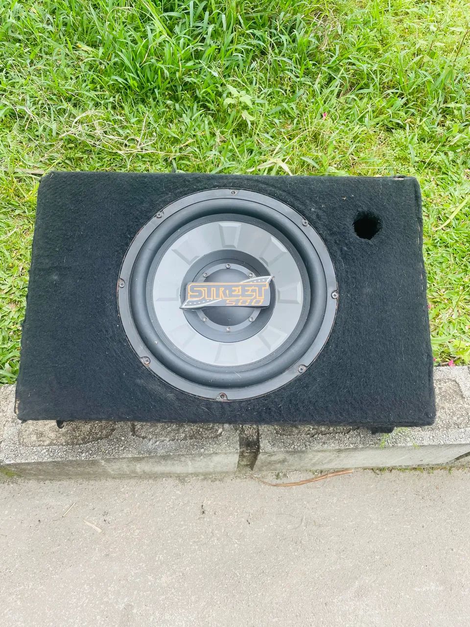 Caixa sobwoofer