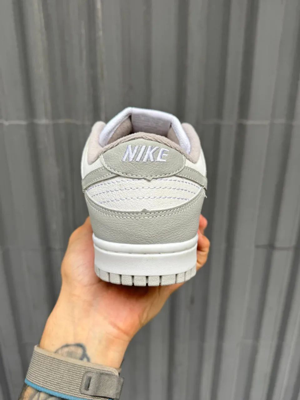Tênis Nike Sb Dunk Low Cinza Unissex - Foto 5
