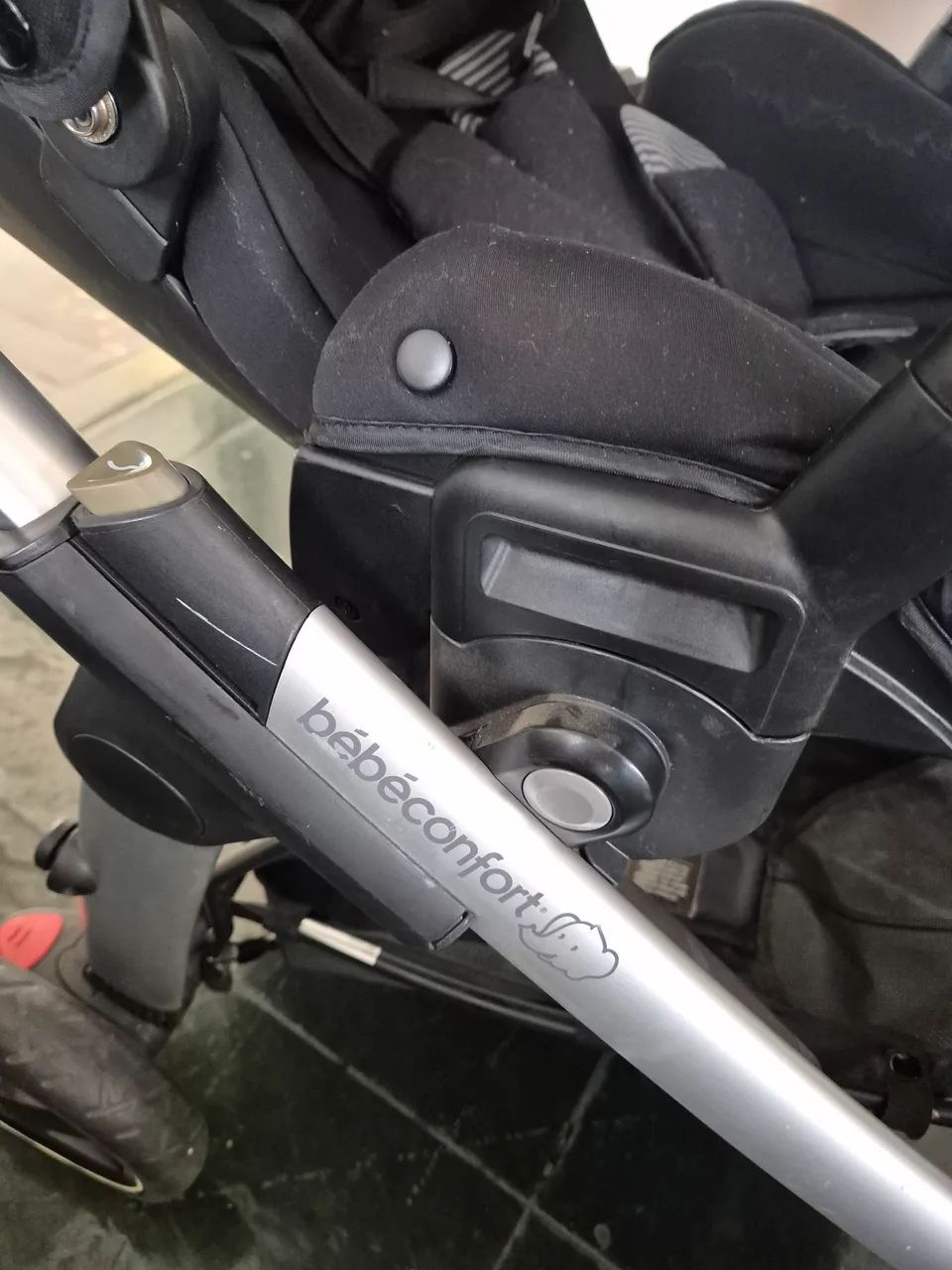 CARRINHO DE BEBE MARCA BEBECONFORT E BEBECONFORTO PARA CARRO - Foto 3