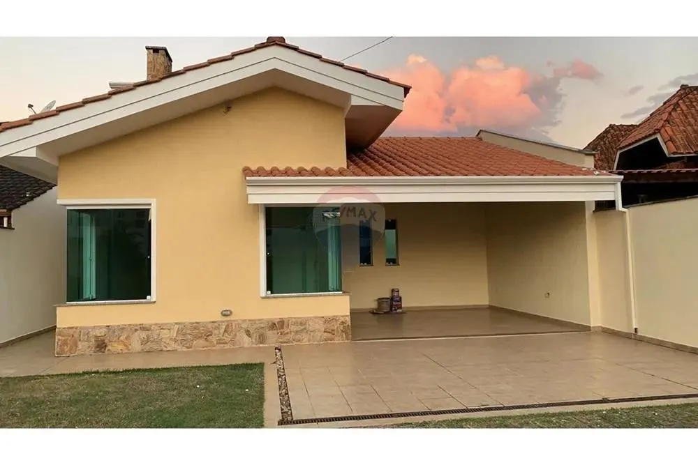 Casa para Alugar no Condomínio Aruã em Mogi das Cruzes