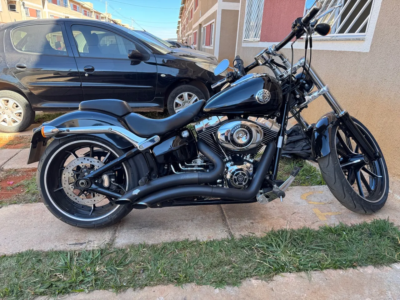 Harley Davidson Breakout FXSB 2014/15