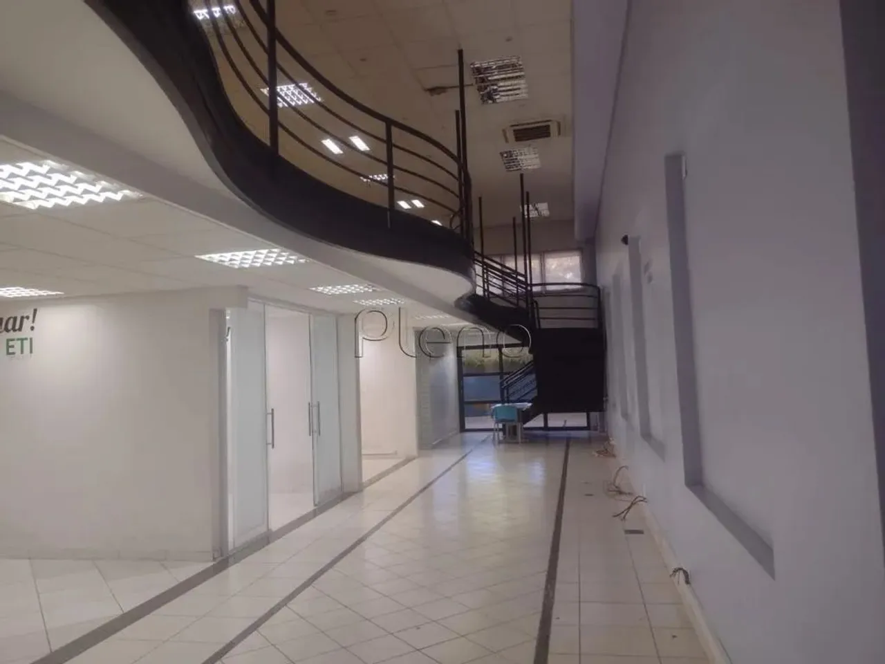 Prédio à venda em Campinas, Taquaral, com 8 quartos, com 1092 m²