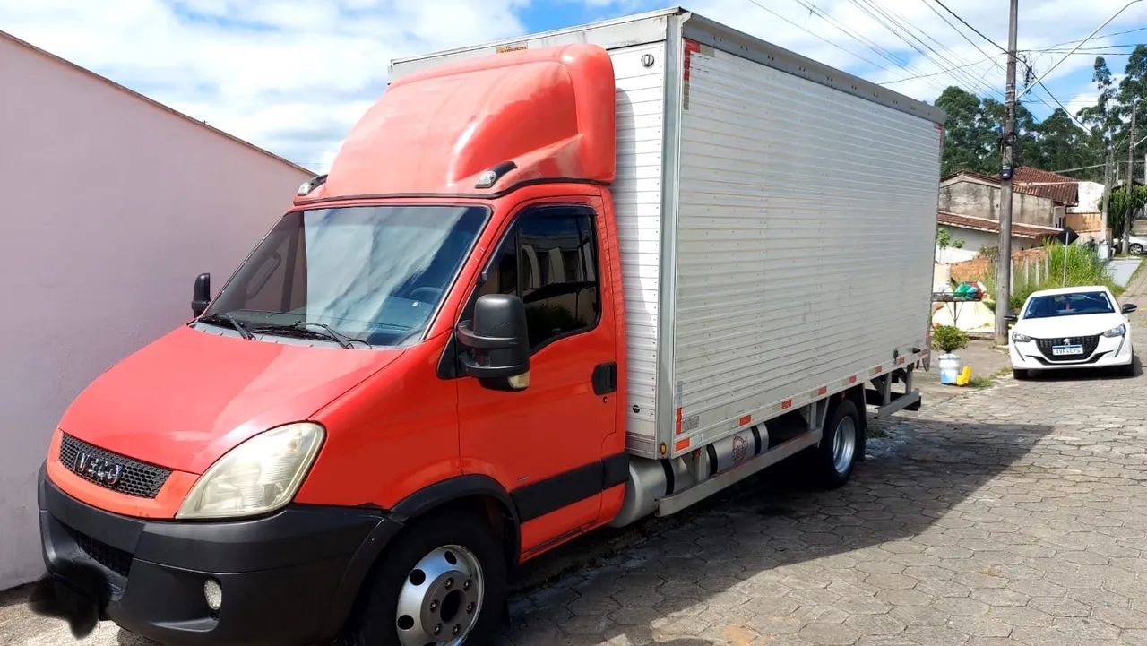 Iveco Daily 70c16 HD ano 2011 - Foto 4
