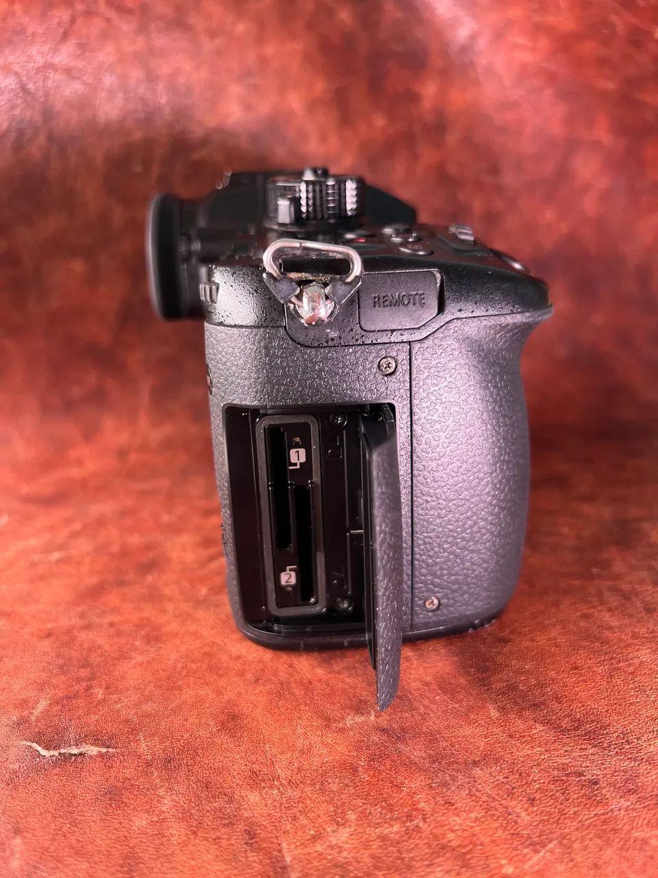 Câmera Panasonic Lumix GH5 - Foto 3