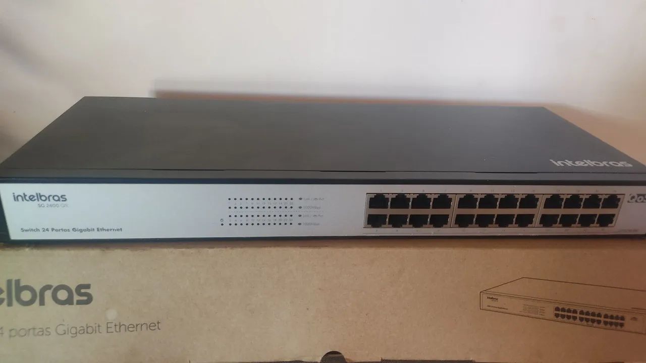 Switch Intelbras SG 2400 QR 24 Portas Gigabit Ethernet - Foto 2