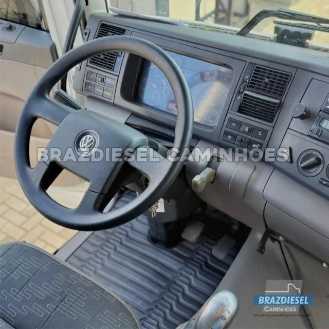 Vw Constellation 24.280 6x2 2020 Automático, baú 8,50m - Foto 8