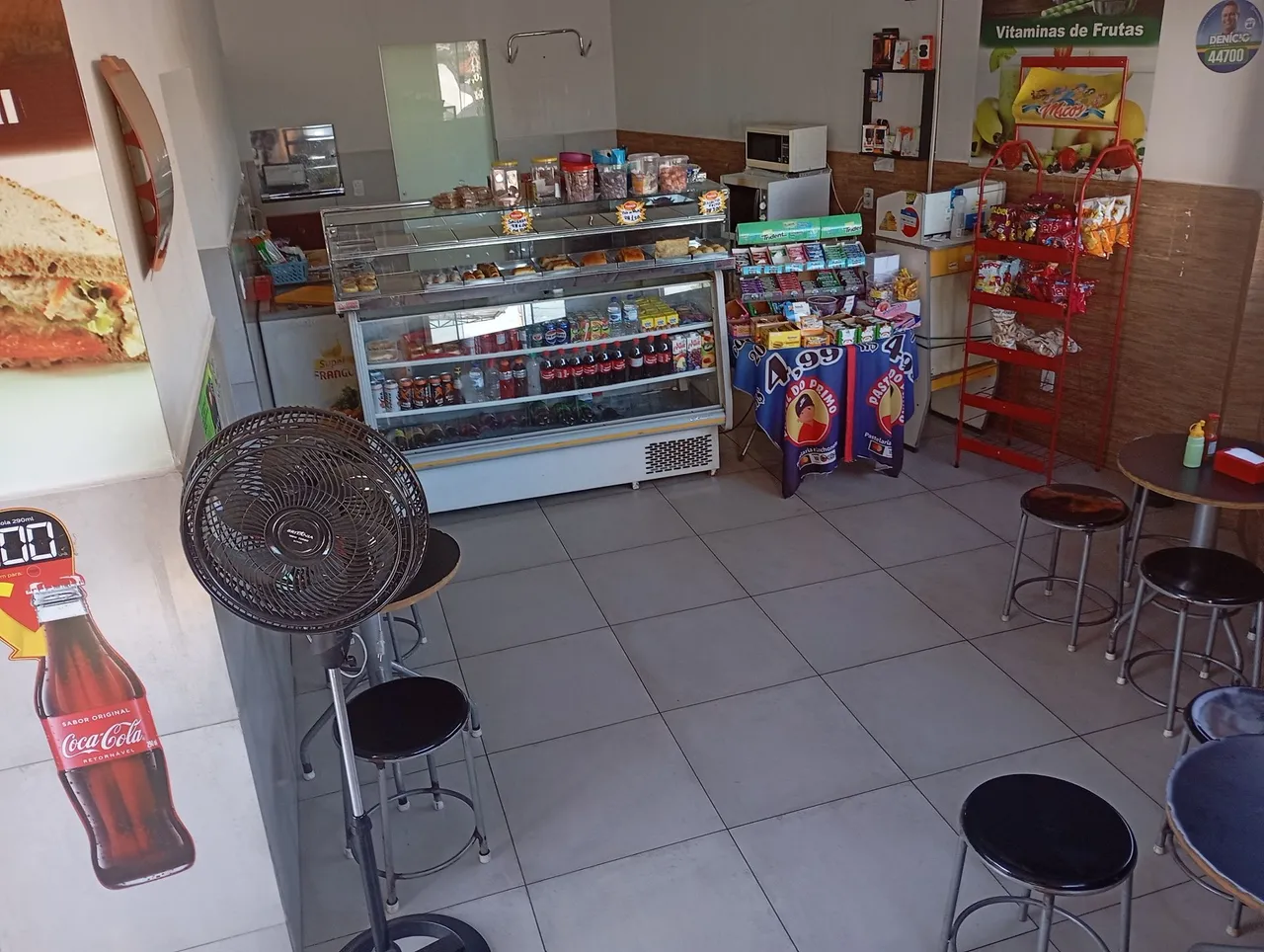 Vendo ou troco, Lanchonete montada ( motivo , saúde)
