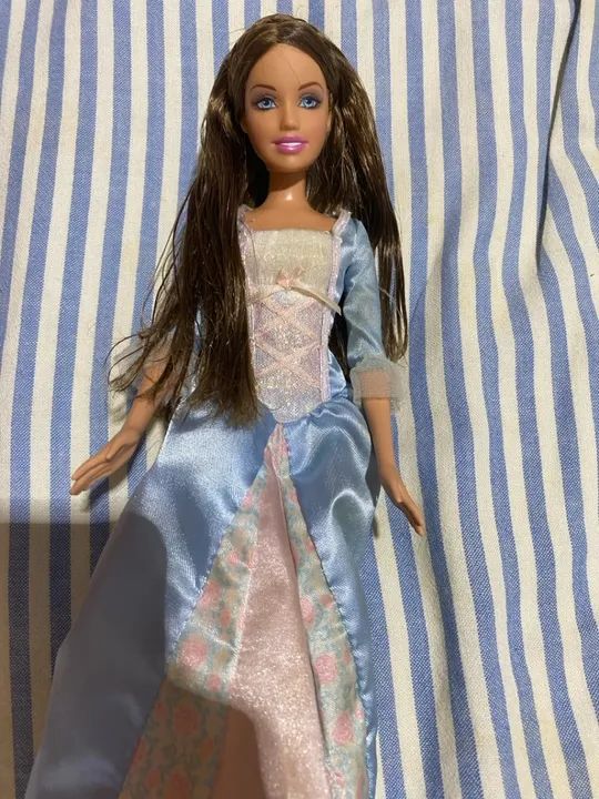 boneca barbie a princesa e a plebeia erika versão básica indonésia  - Foto 6