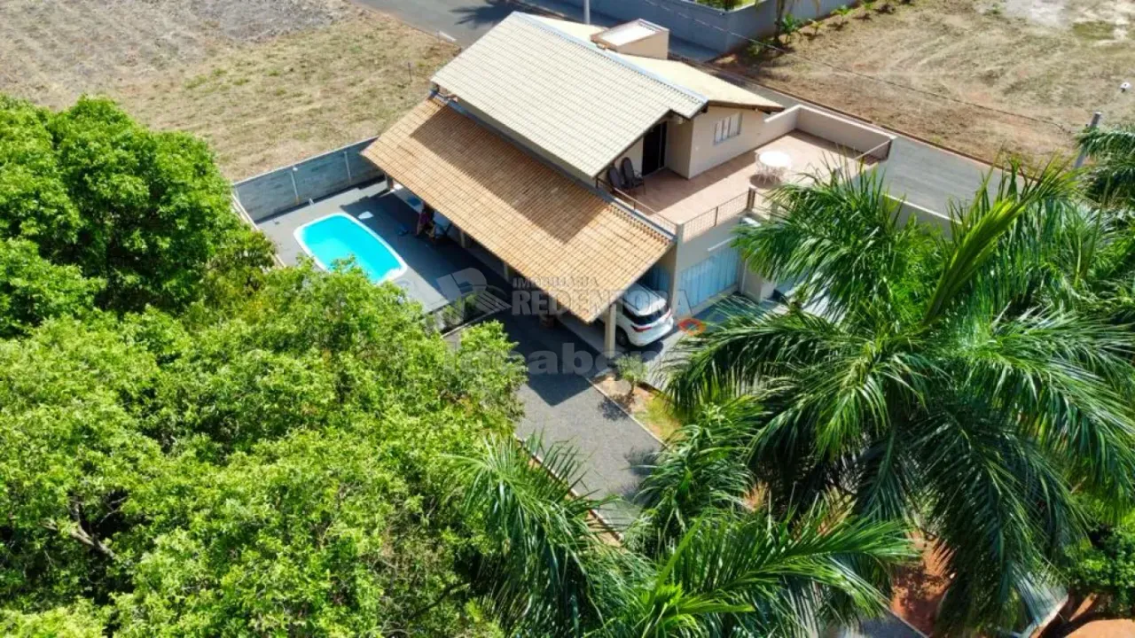 CASA RESIDENCIAL COM 4 QUARTOS AO LADO DO RIO PARANÁ