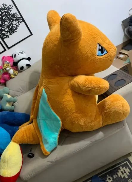 bicho de pelucia pokemon charizard  - Foto 3