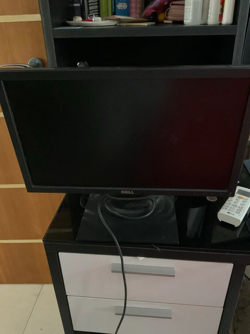 Monitor Dell E1916hf