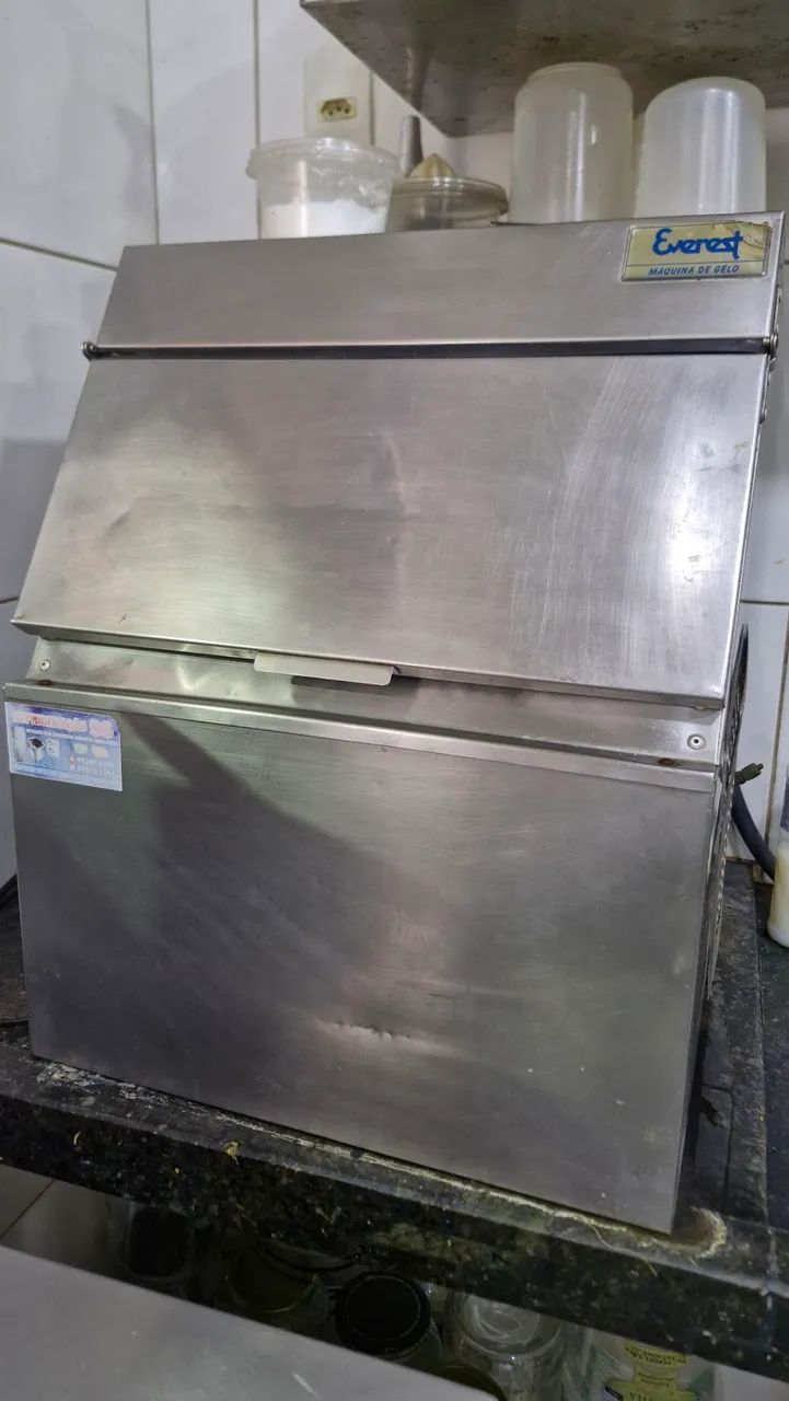 Maquina de gelo Everest