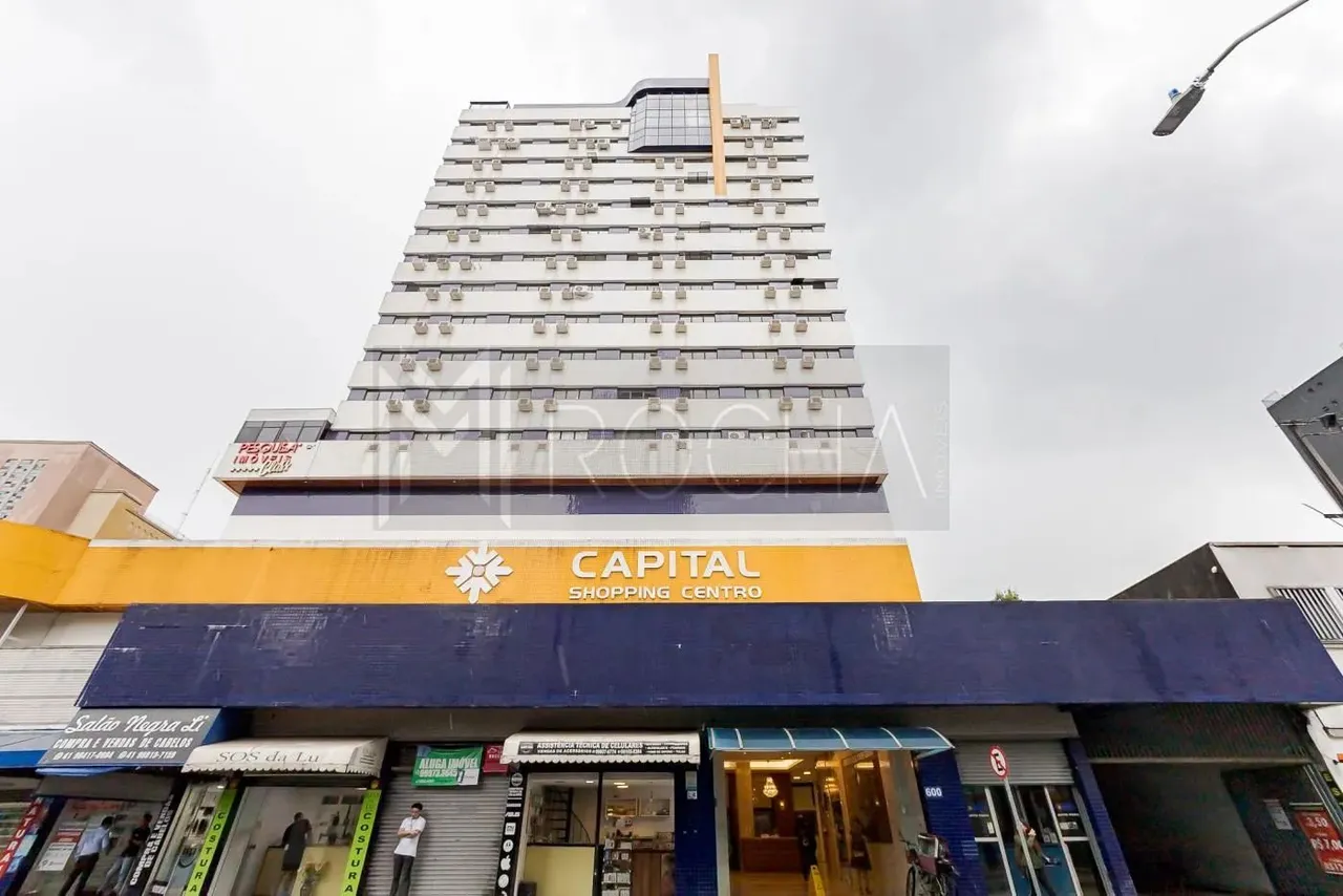 Sala Comercial / Usada para Venda em Curitiba, Centro, 1 banheiro