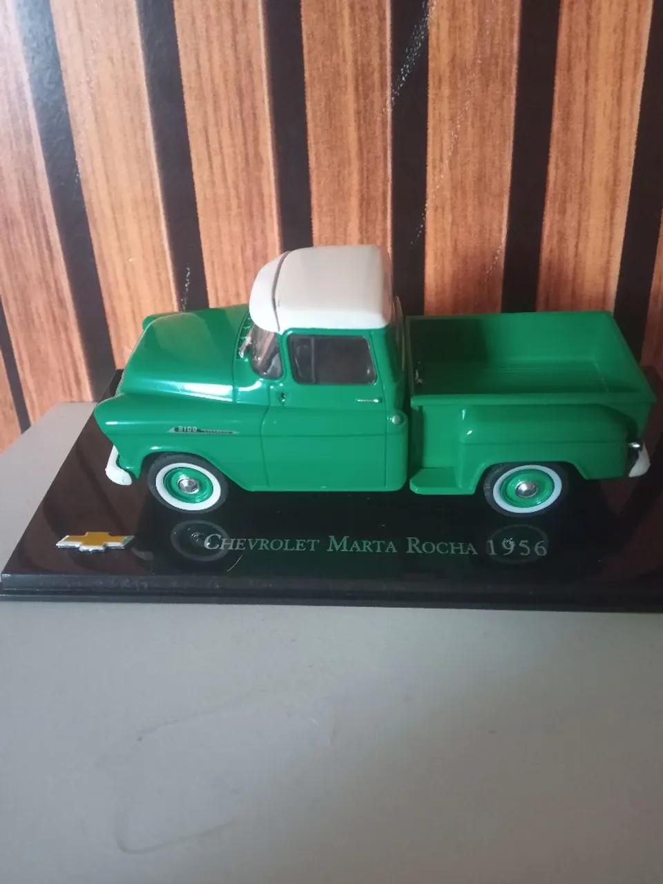 Miniatura Chevrolet ( leia o anúncio )