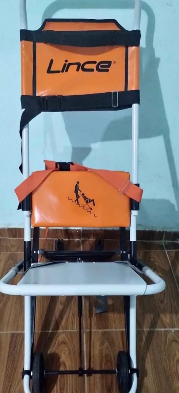 Cadeira de emergência para descer escada