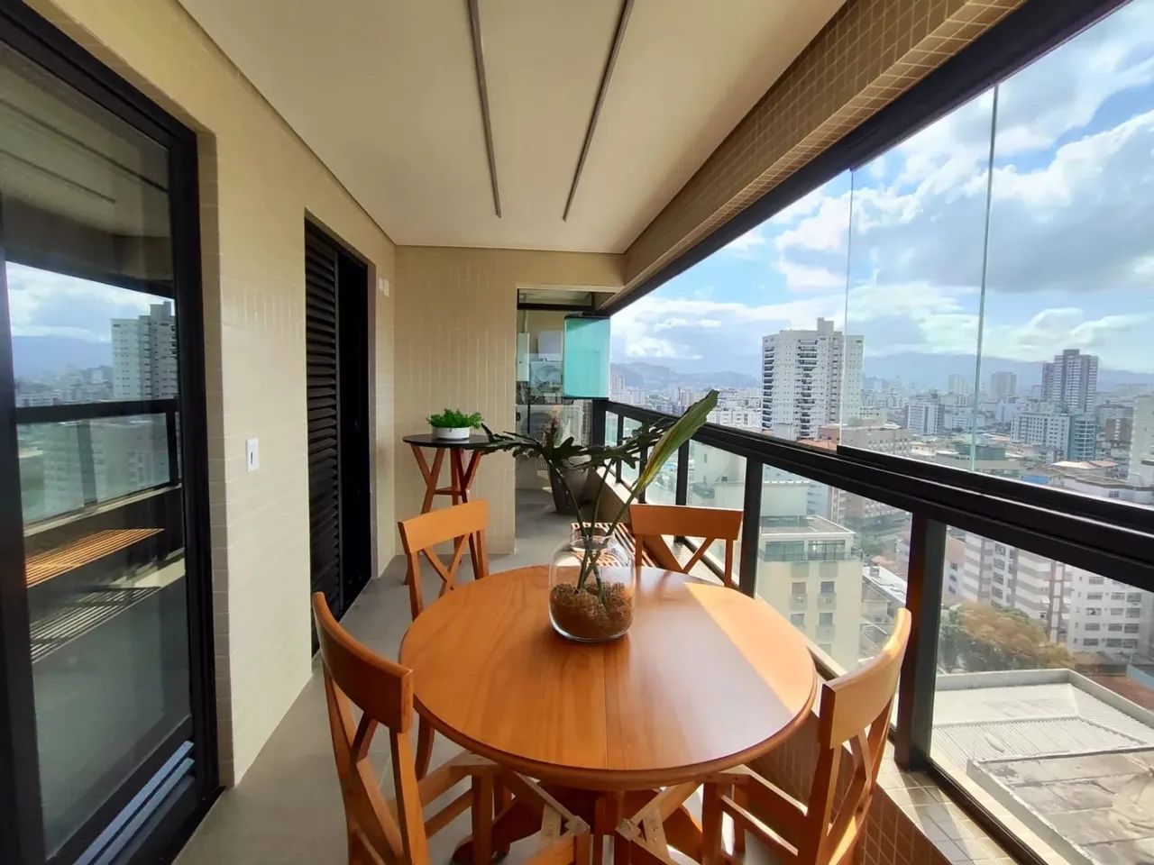Imóvel para aluguel 2 quartos, lazer no Edifício Allure Barão - Santos - SP