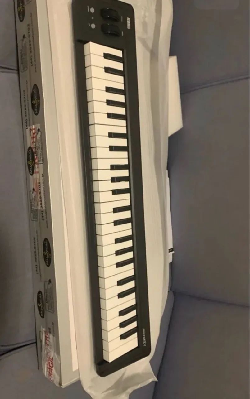 Korg microKEY 2 49 na caixa controlador midi - Foto 2