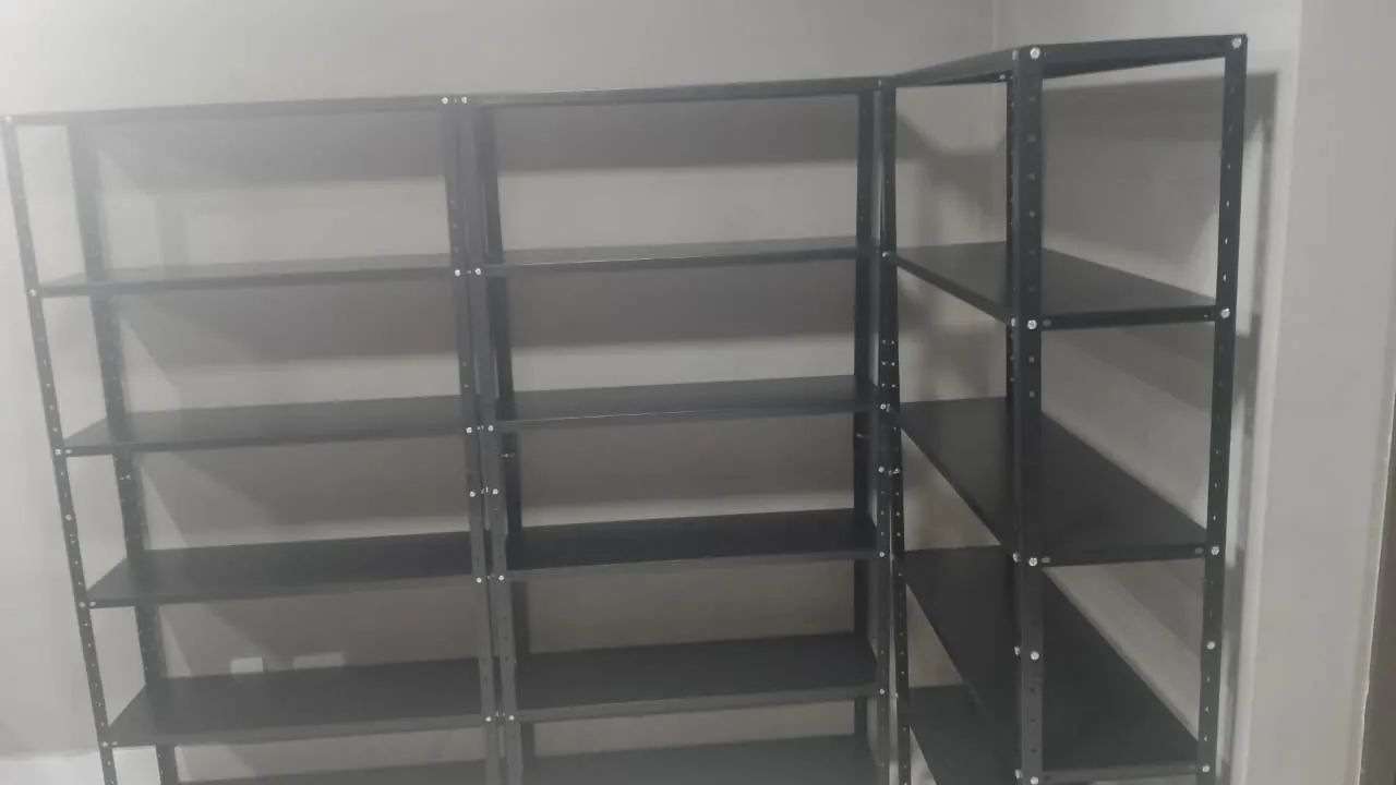Estante de aço preta Novo  - Foto 2