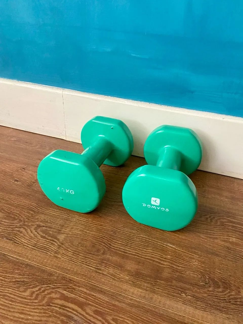 Par de Halteres 4kg cada Domyos - Verde - Foto 2