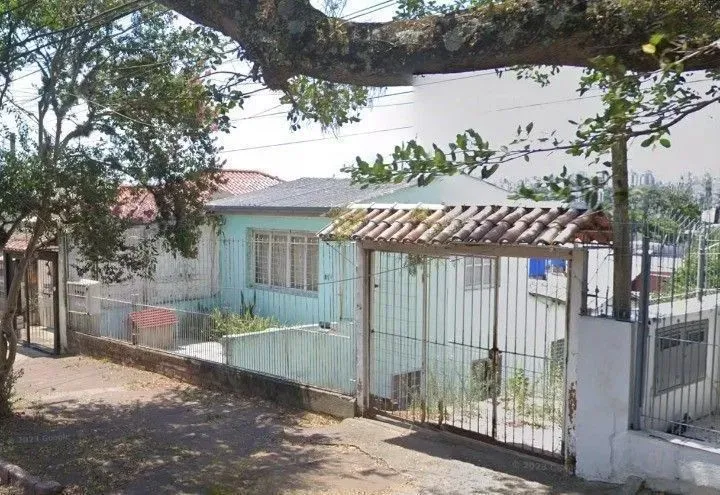 Casa 2 dormitórios no bairro Partenon em Porto Alegre para Alugar