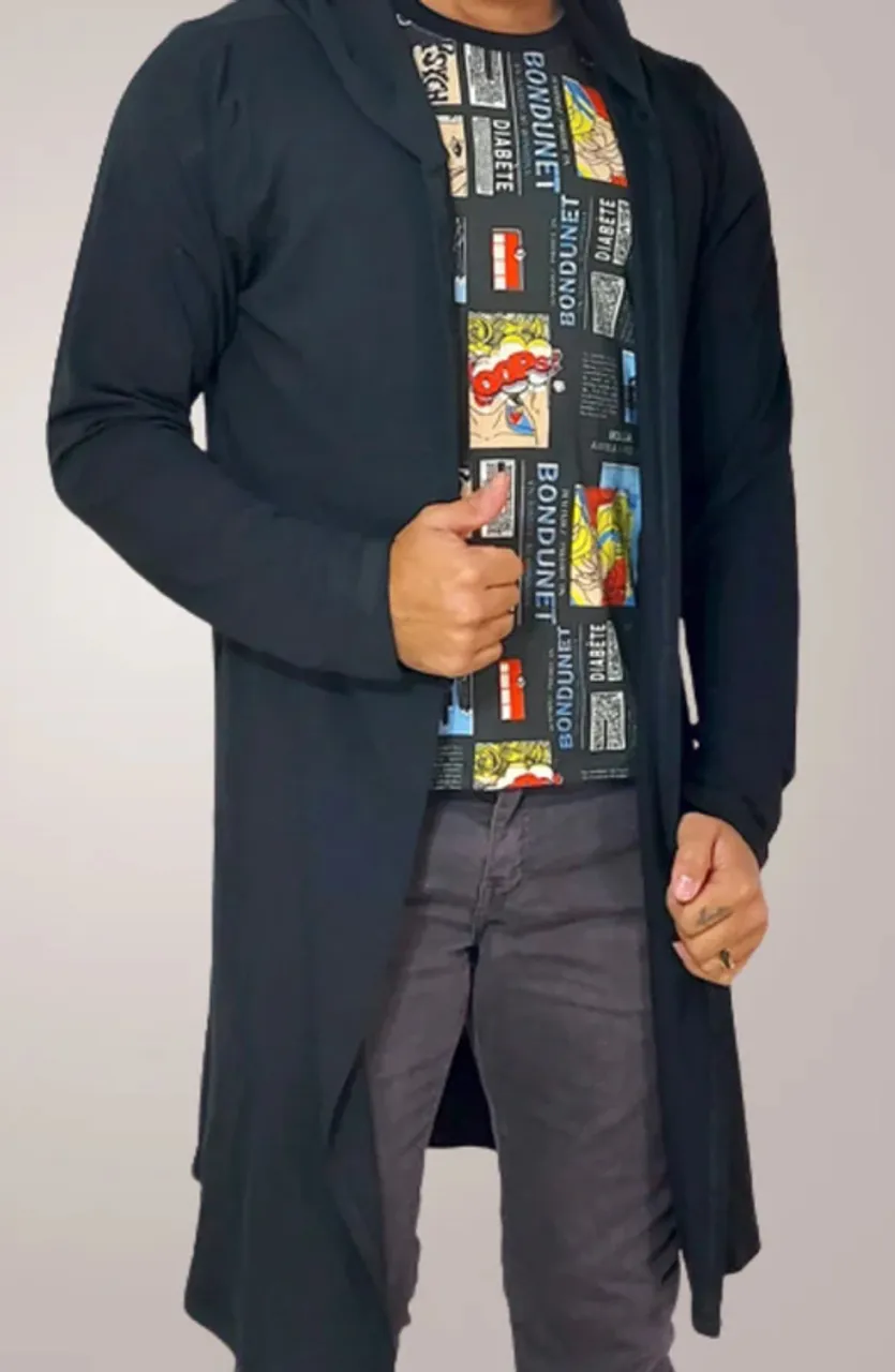 Casaco cardigan com capuz preto longo com design moderno