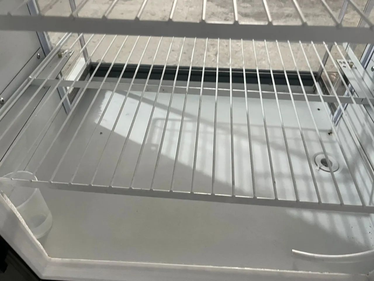 Balcão expositor quente e frio Gelopar duas portas 220v  - Foto 5