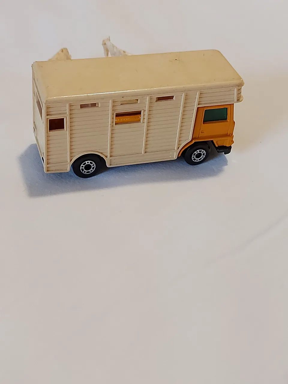 Miniatura Antiga de Caminhão para Cavalos - Foto 2