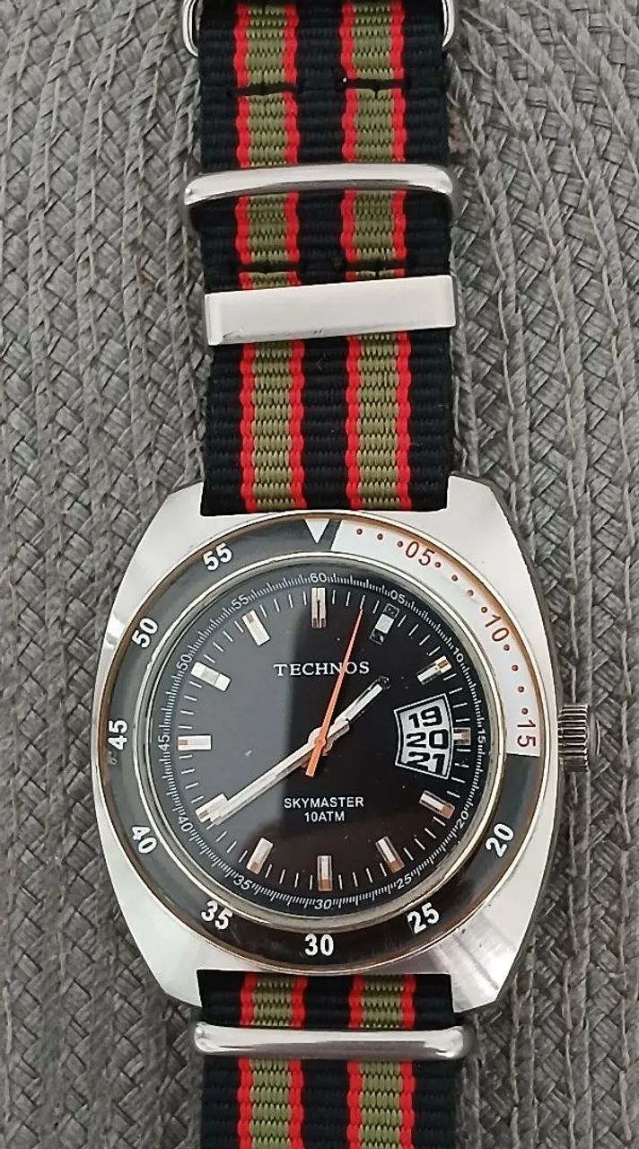 Raríssimo relógio antigo TECHNOS SKYMASTER anos 90 impecável  - Foto 4