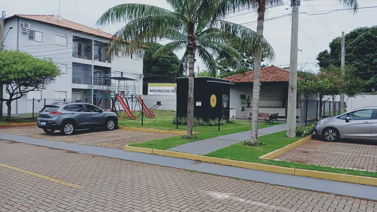 Vendo Apartamento três quartos- São Lourenço