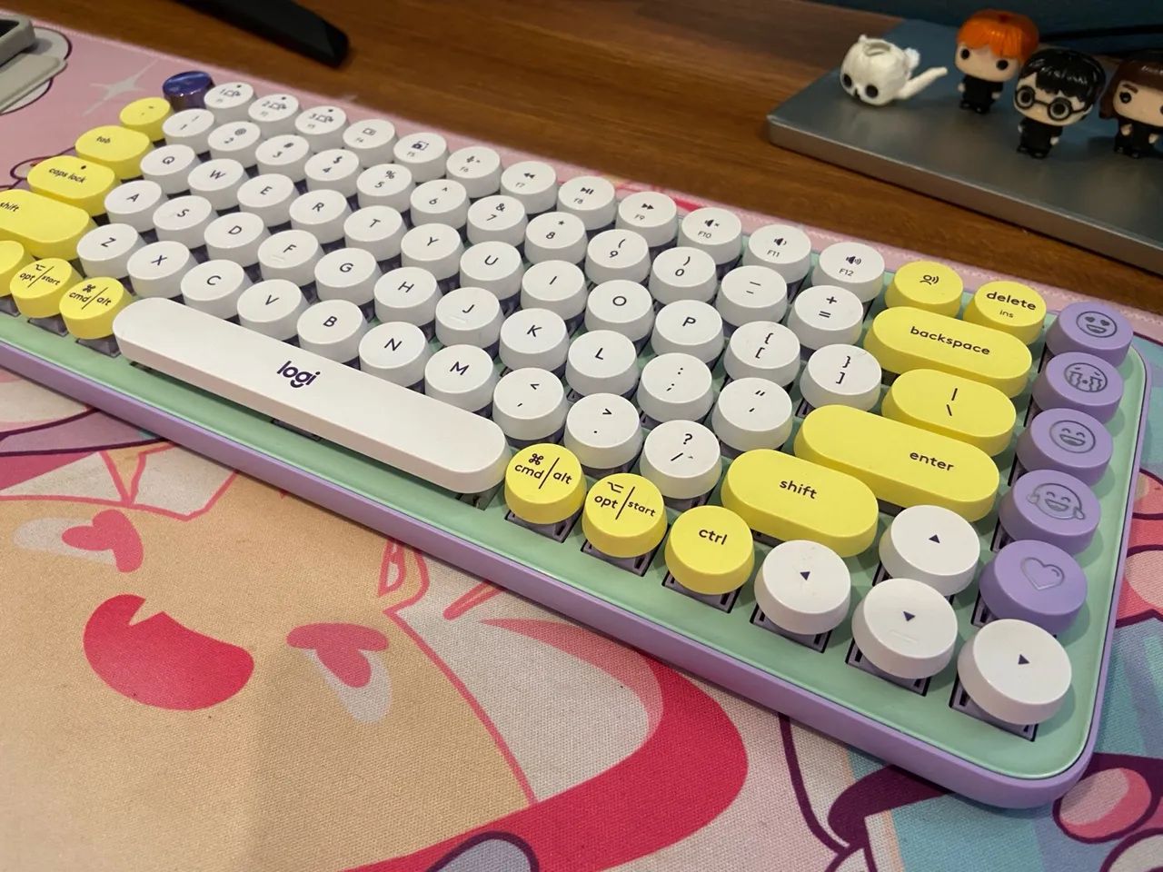Teclado Mecânico Logitech Retro Pop Keys - Foto 2