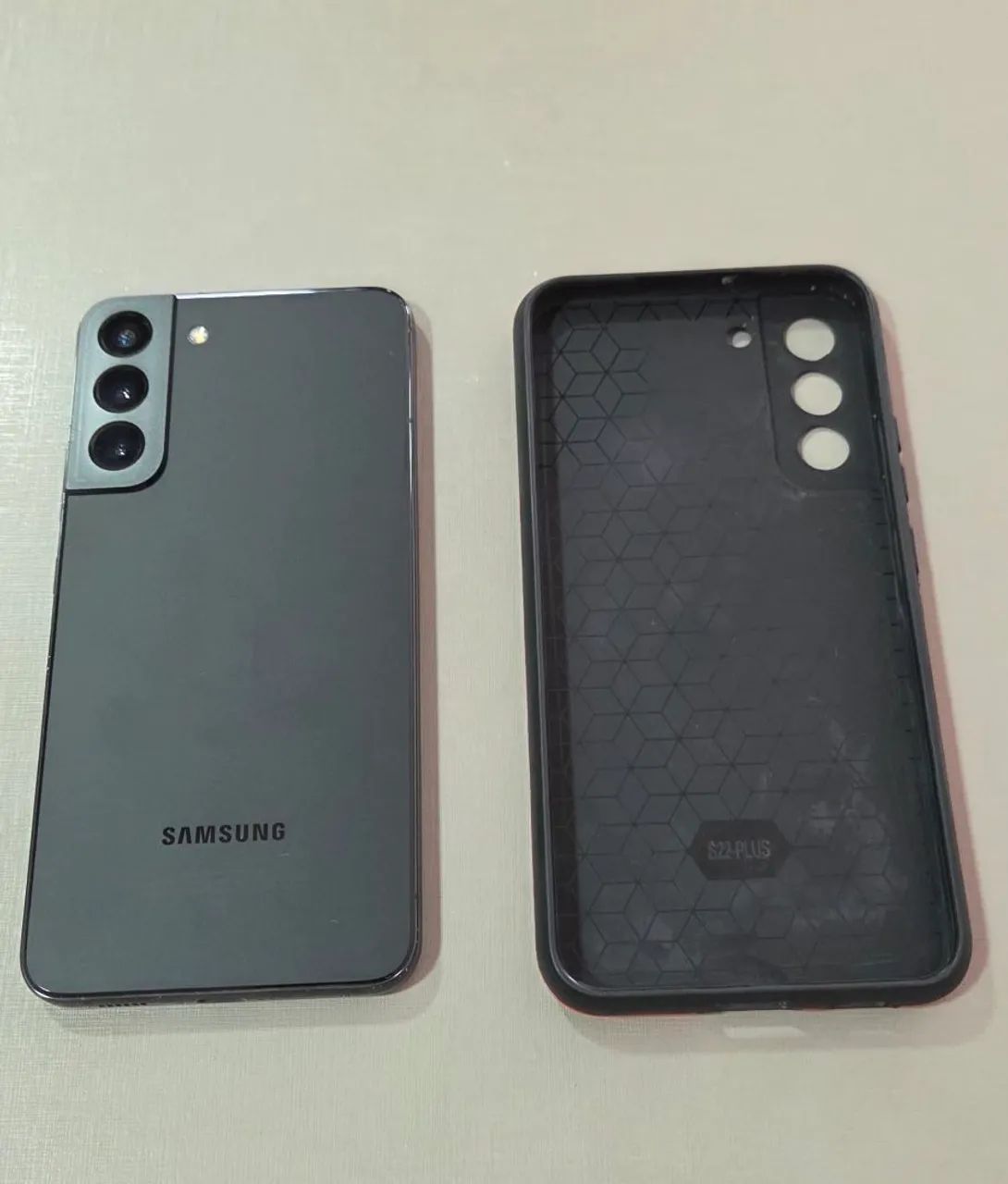 Celular Samsung S22+, Único Dono, c/ NF, preto, 128 GB - impecável - Foto 4