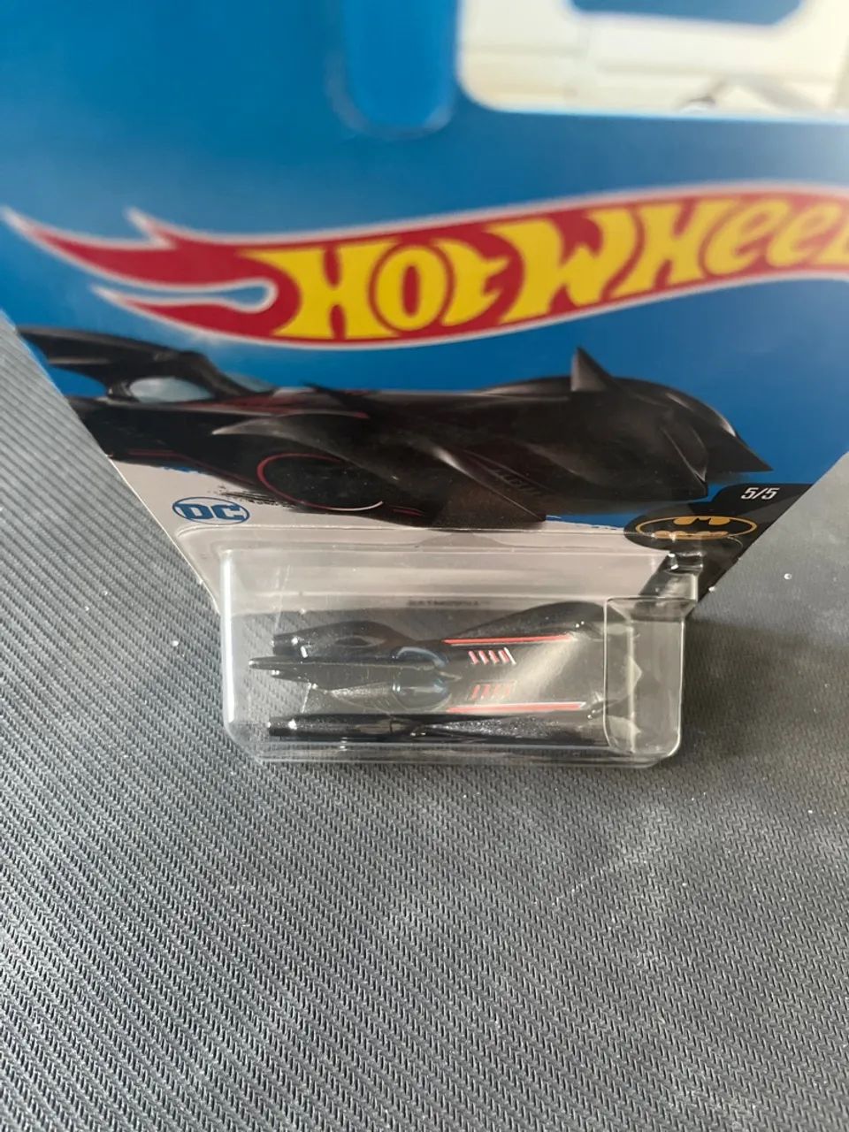 Hot Wheels Batmóvel - Colecionável DC Comics - Foto 5