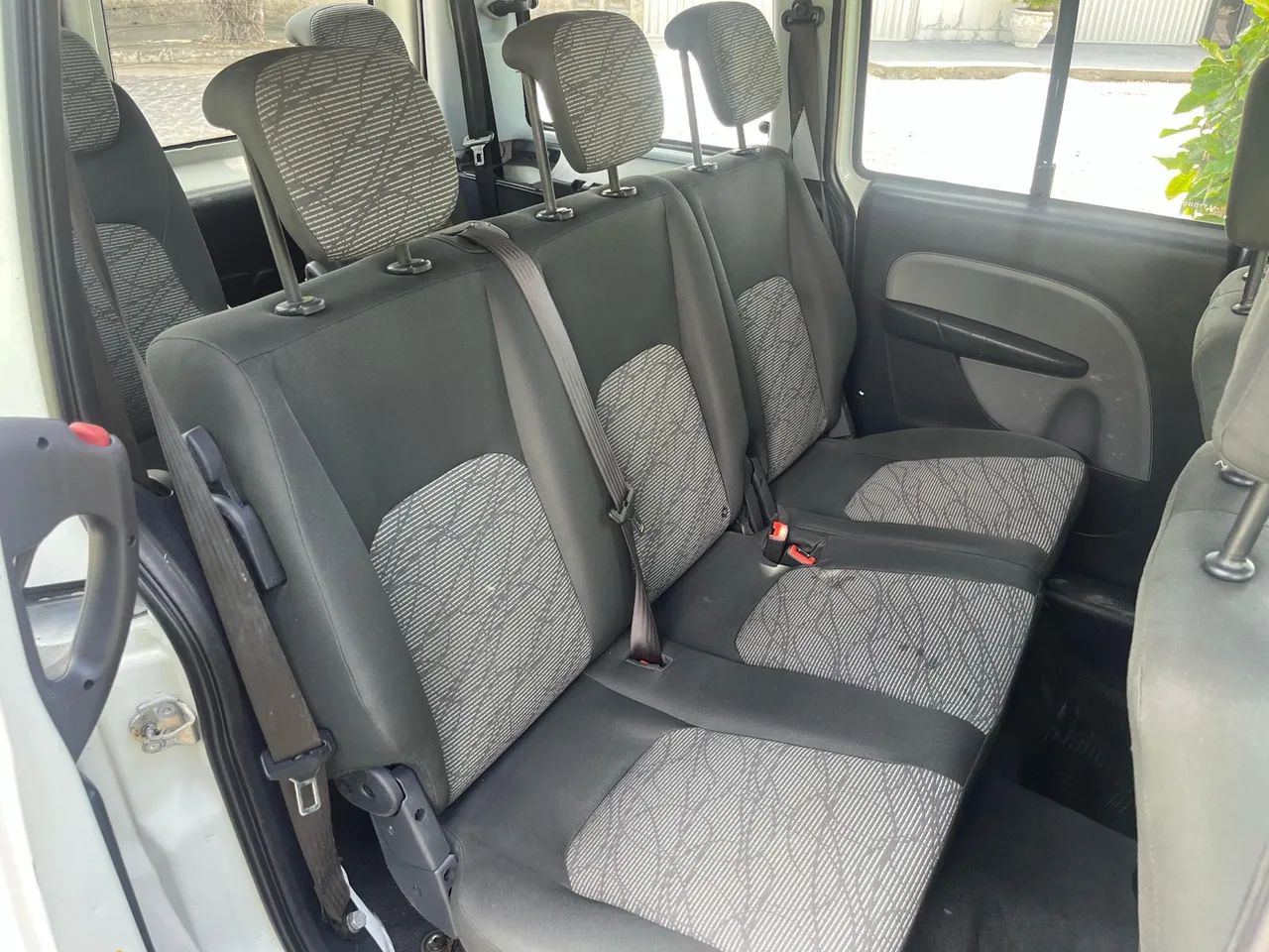 Doblo Essence 1.8 2021 7 lugares - Foto 3