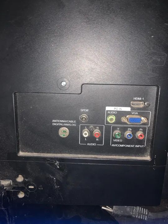 Tv Aoc 26 polegadas modelo : LE26w154 defeito não quer ligar tem mancha na tela  - Foto 2