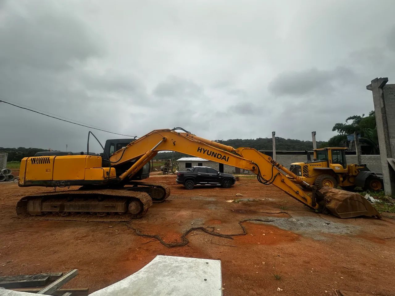 ESCAVADEIRA HIDRÁULICA HYUNDAI 210LC7  2011 - Foto 5