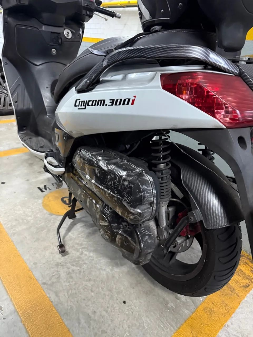 Citycom 300i baixo Km  - Foto 5