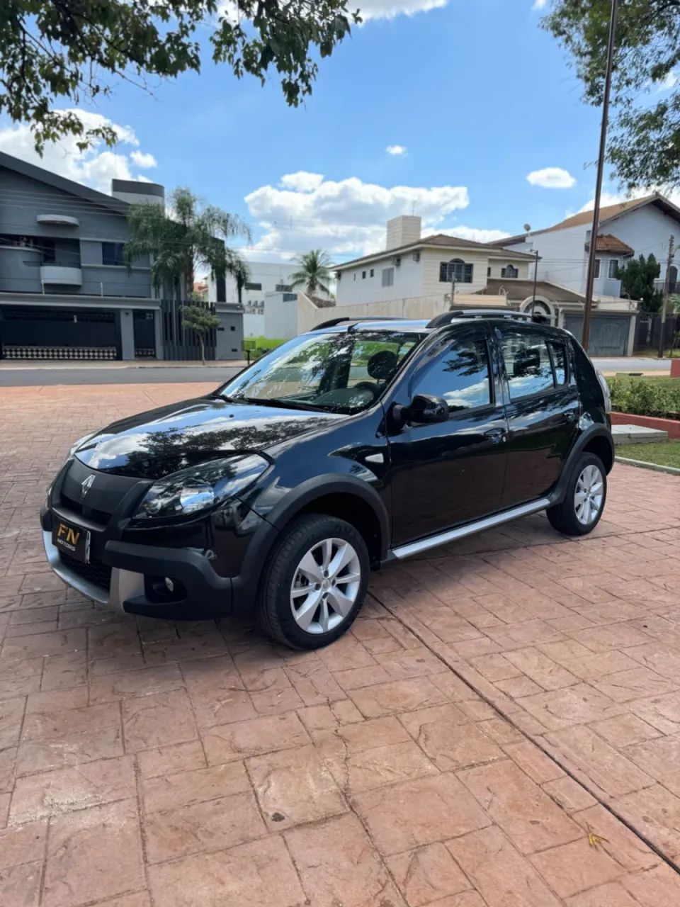 RENAULT SANDERO 1.6 STEPWAY 16V FLEX 4P AUTOMÁTICO PRETO 2014