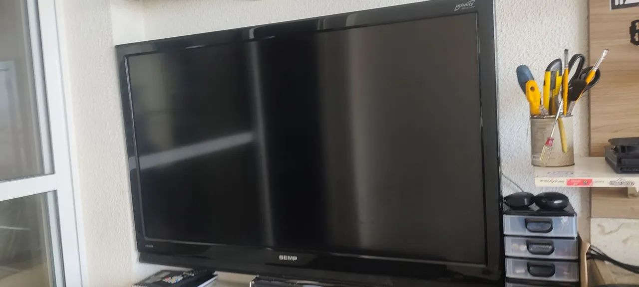 2 tvs 42 em bom estado aceita troca leiam  - Foto 2